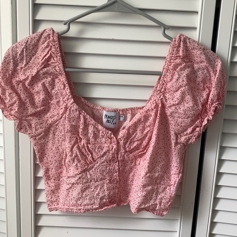 Baby pink floral crop top